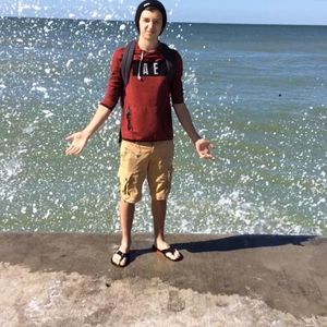 Meet your Posher, Justin